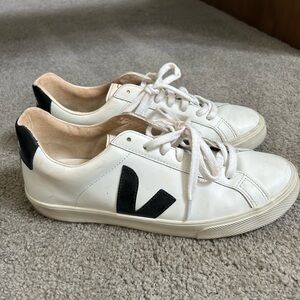 Vejas white leather tennis, women’s 9